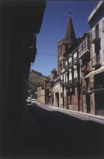 La iglesia que hay a la salida de Sang�esa